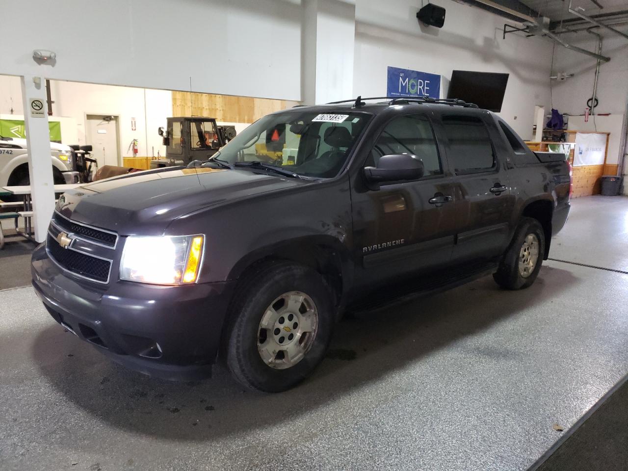 CHEVROLET AVALANCHE 2011