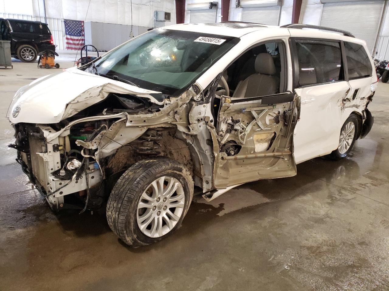 TOYOTA SIENNA XLE 2014