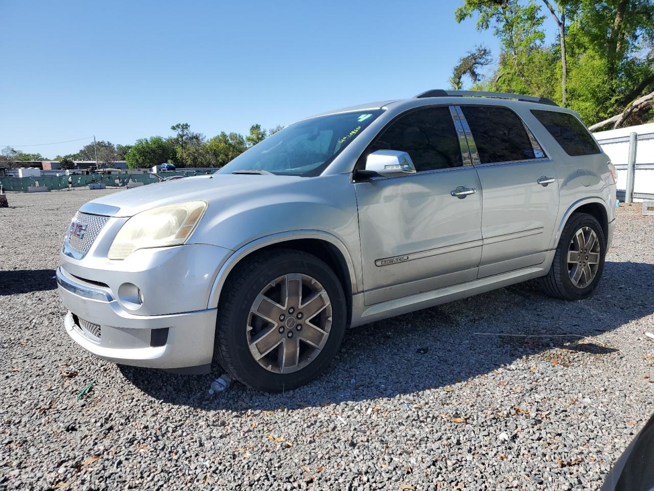 GMC ACADIA DEN 2011