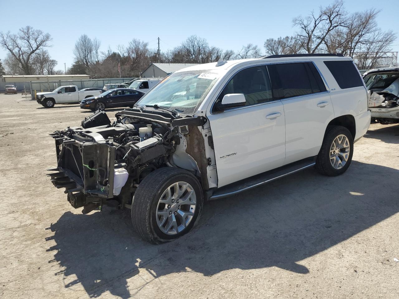 GMC YUKON SLE 2015