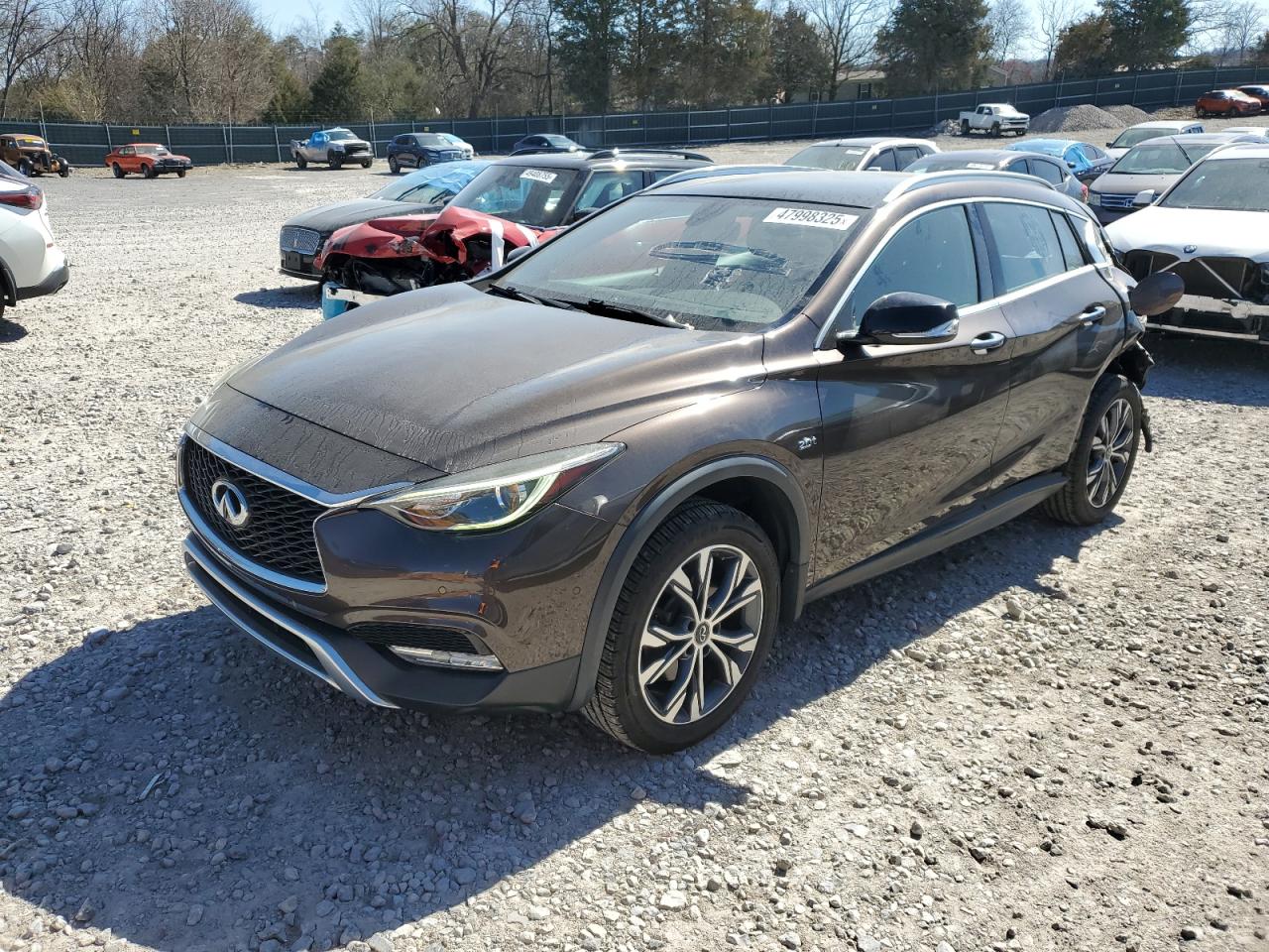 INFINITI QX30 BASE 2017
