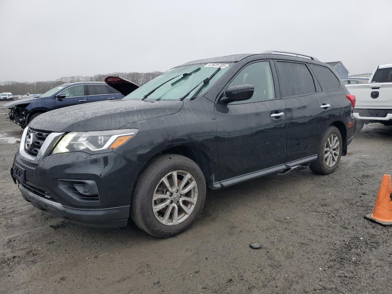 NISSAN PATHFINDER 2018