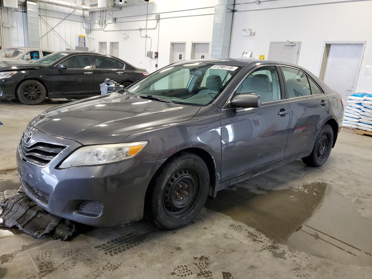 TOYOTA CAMRY BASE 2011