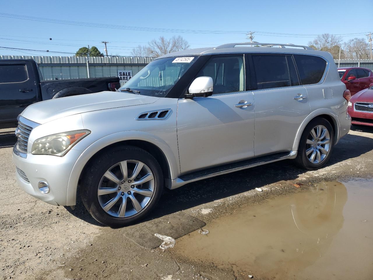 INFINITI QX56 2011