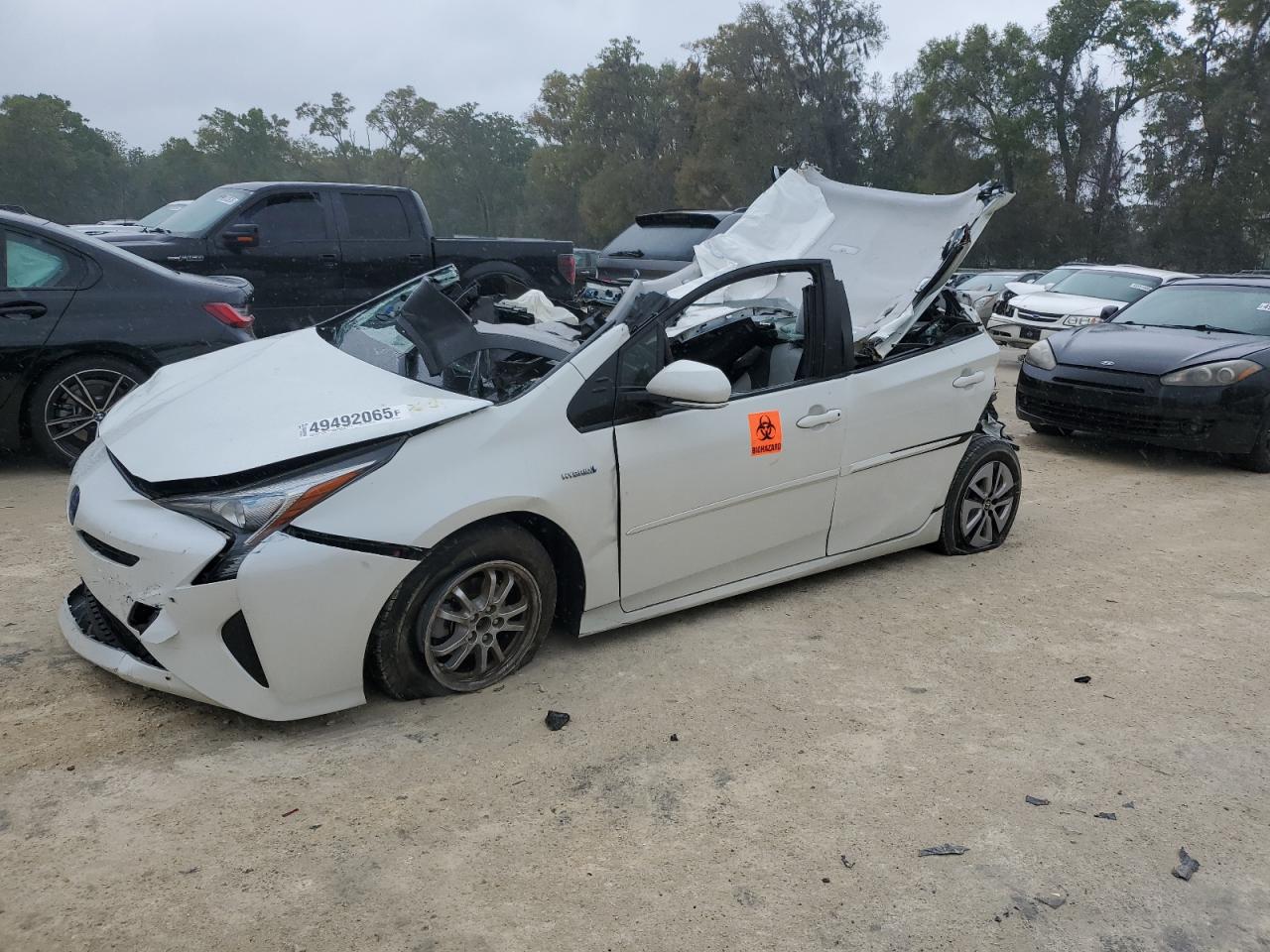 TOYOTA PRIUS 2017
