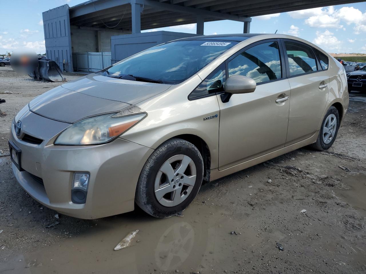 TOYOTA PRIUS 2010