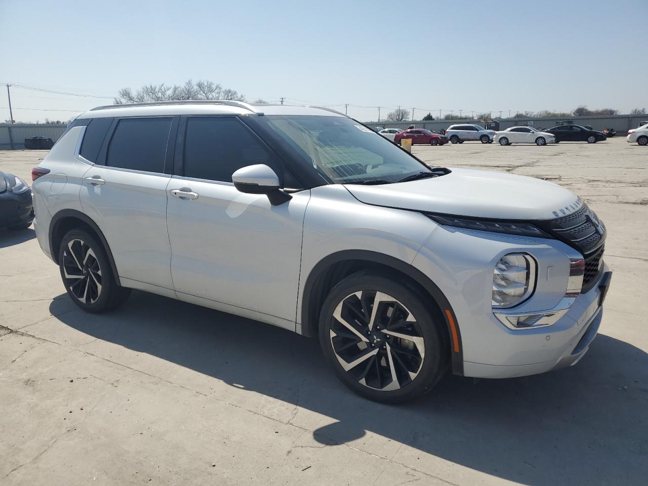 MITSUBISHI OUTLANDER 2022