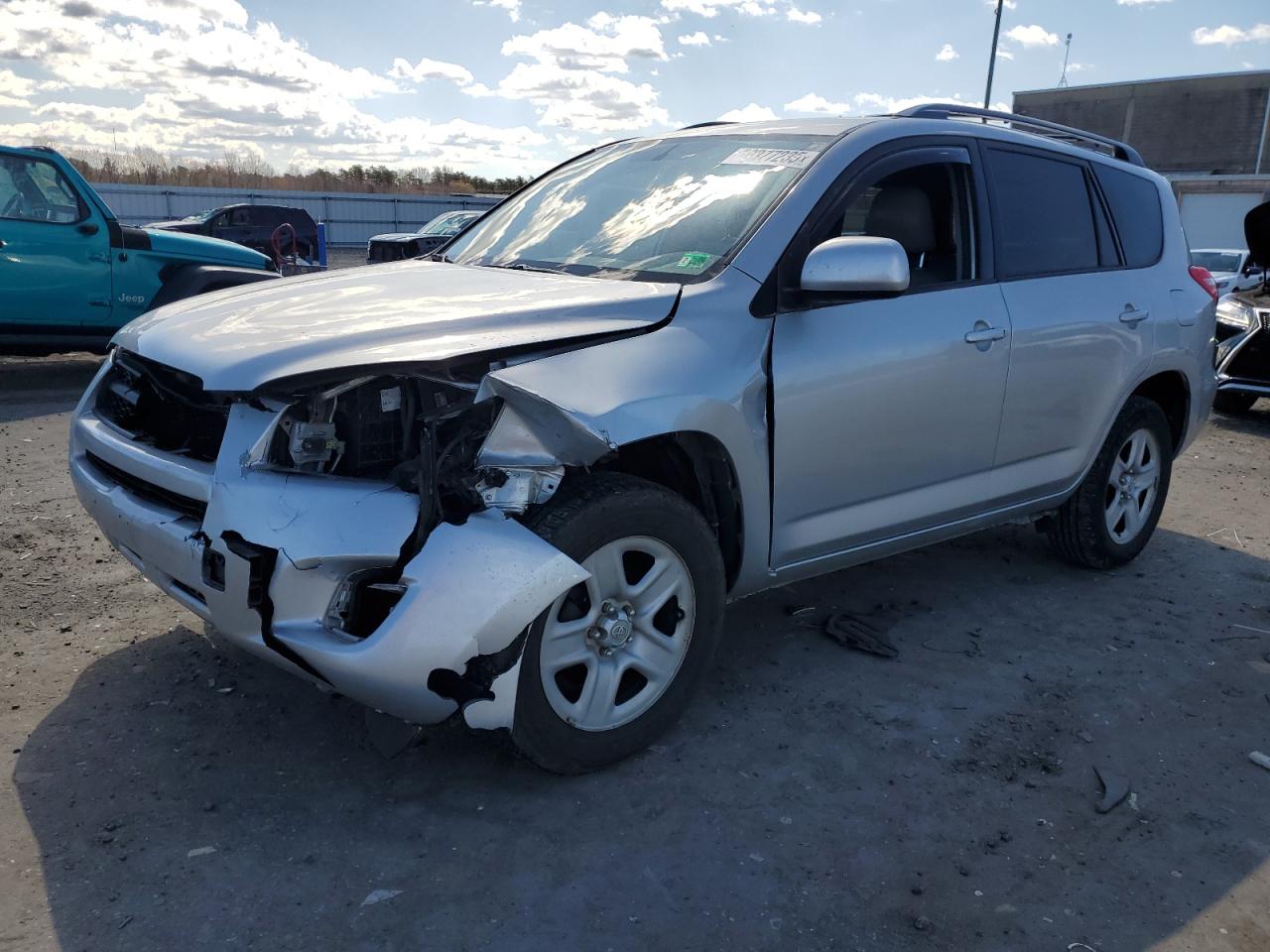 TOYOTA RAV4 2011