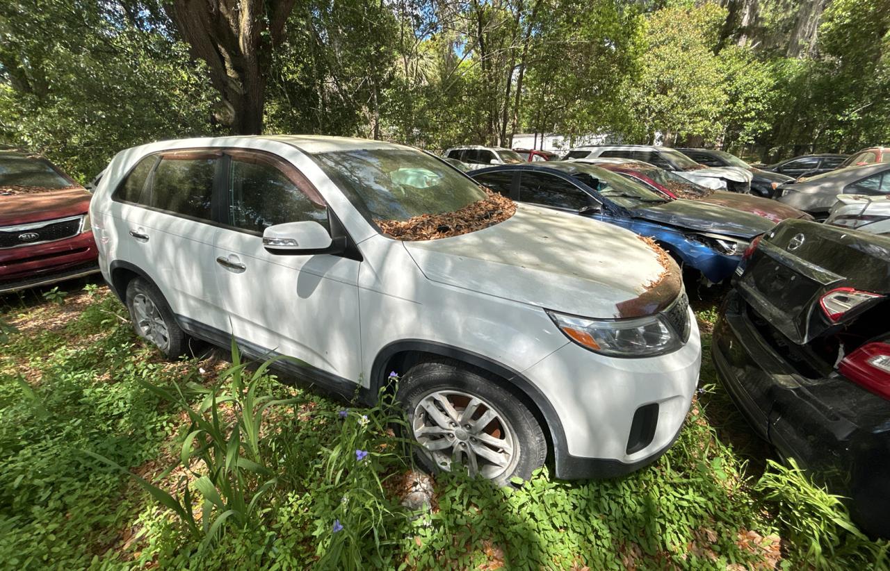 KIA SORENTO LX 2014