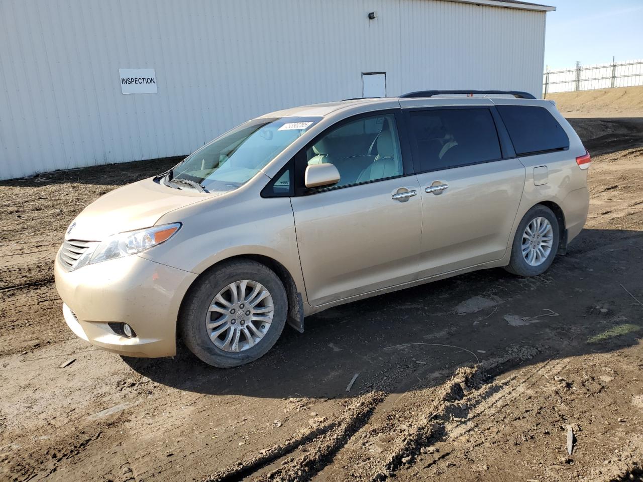 TOYOTA SIENNA XLE 2012