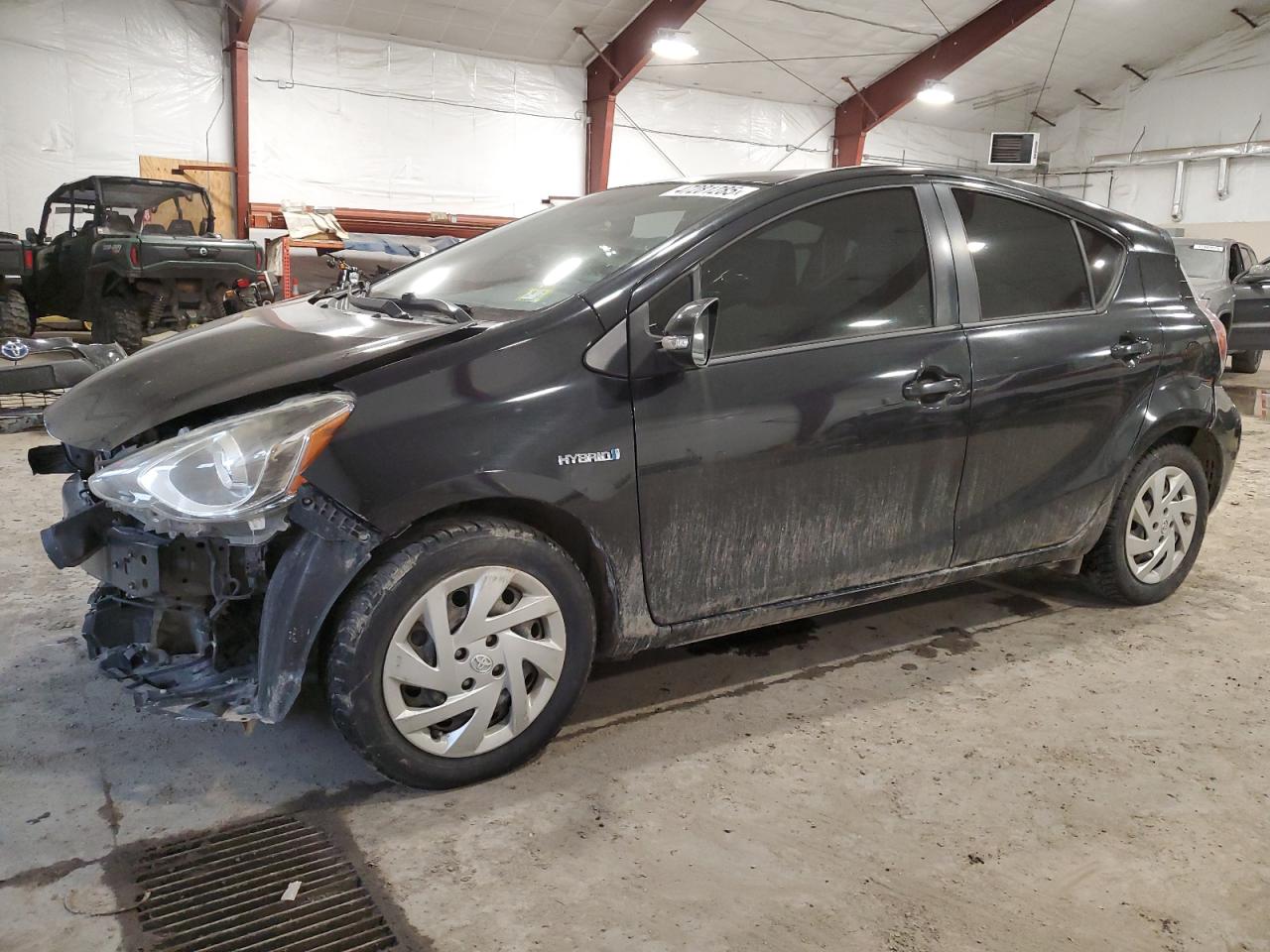 TOYOTA PRIUS C 2015