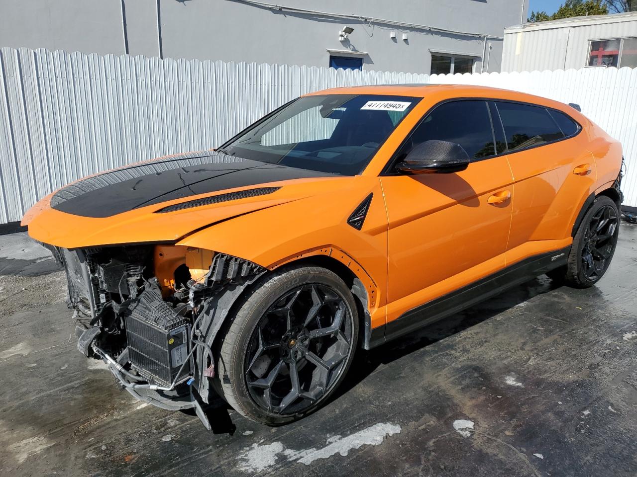 LAMBORGHINI URUS PERFO 2023