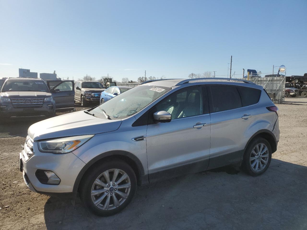FORD ESCAPE TIT 2017