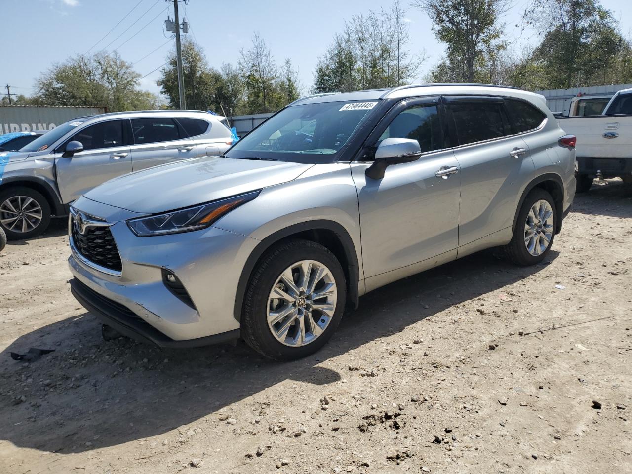 TOYOTA HIGHLANDER 2023