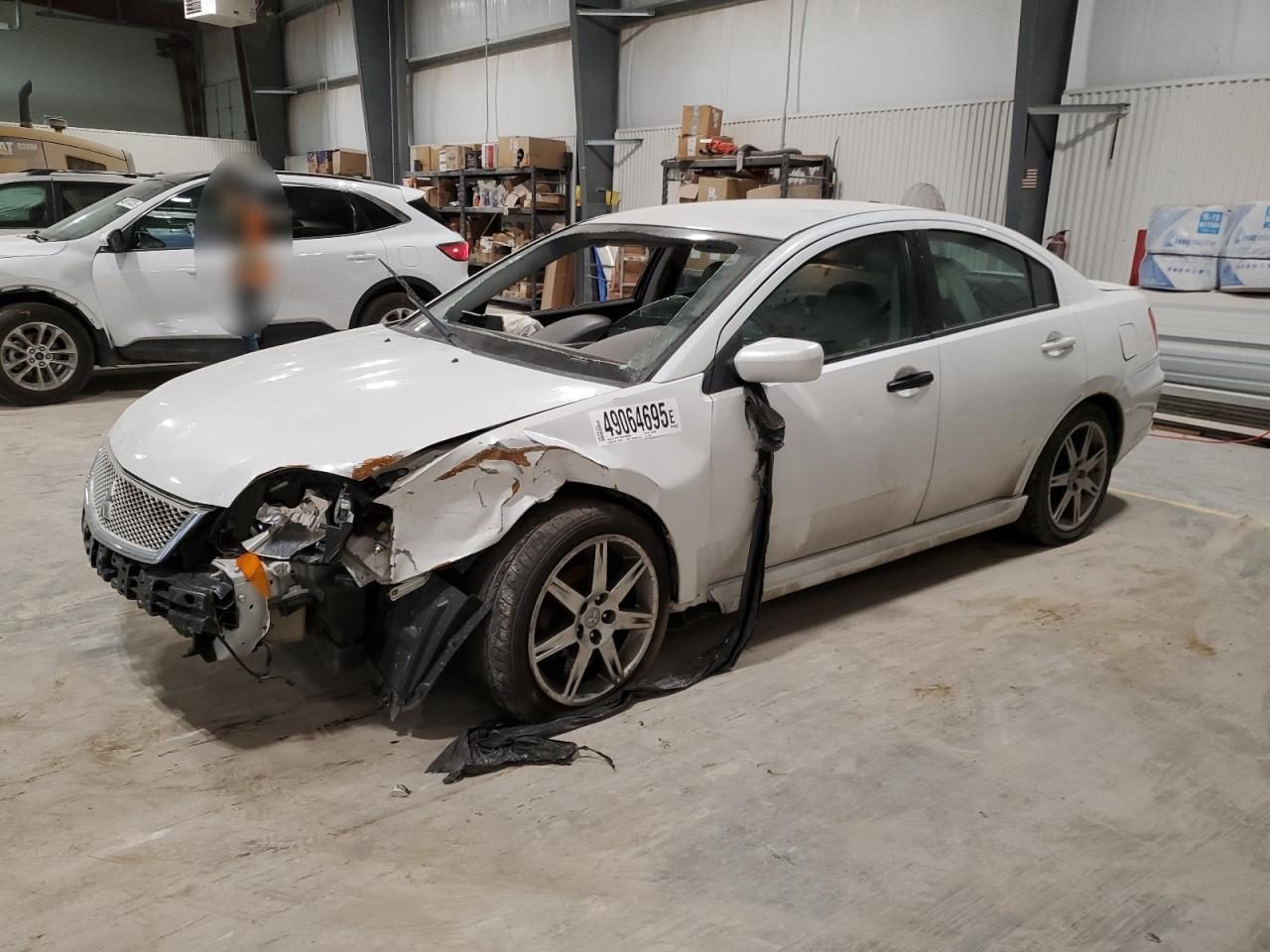 MITSUBISHI GALANT ES 2010