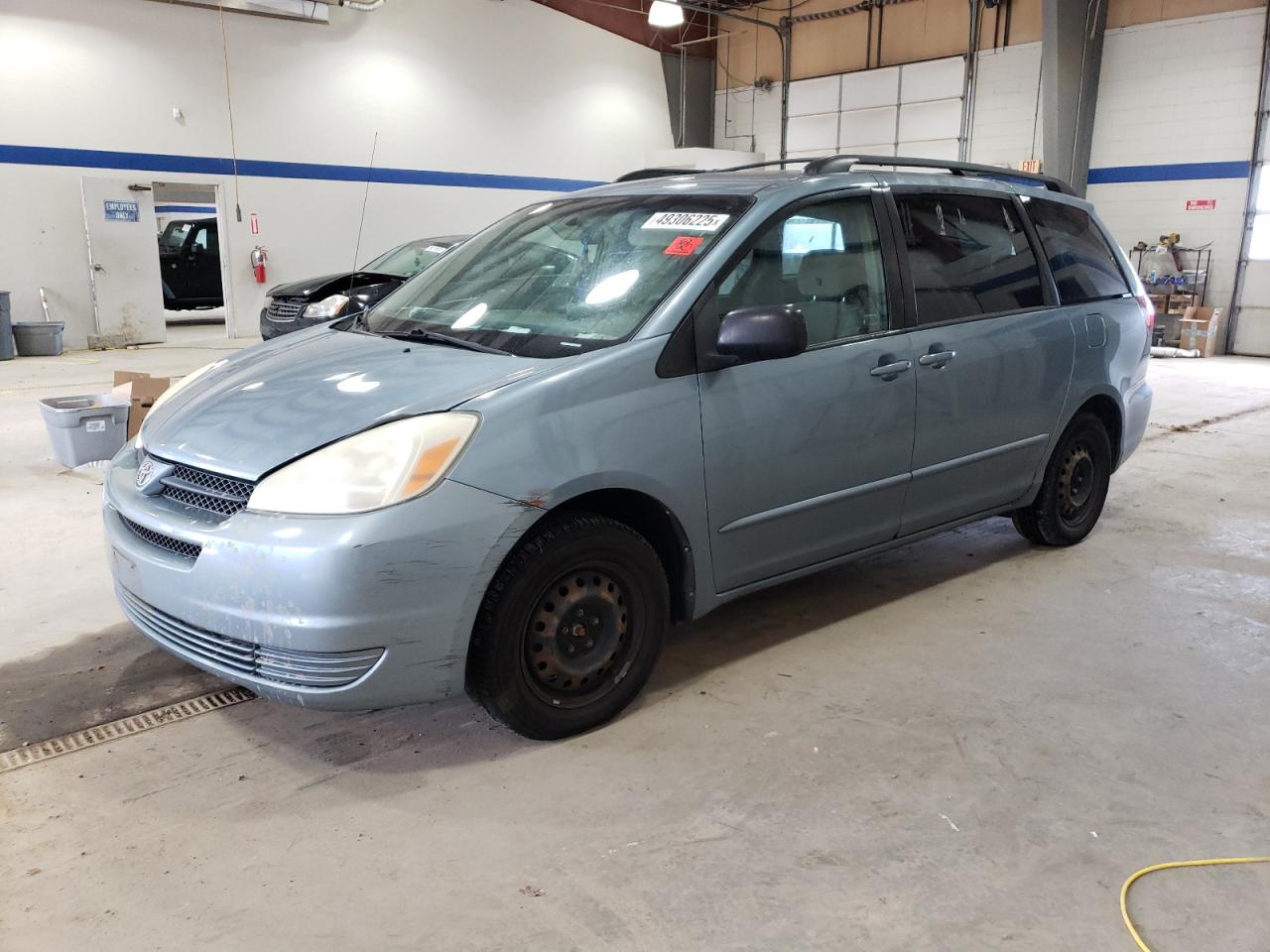 TOYOTA SIENNA CE 2005