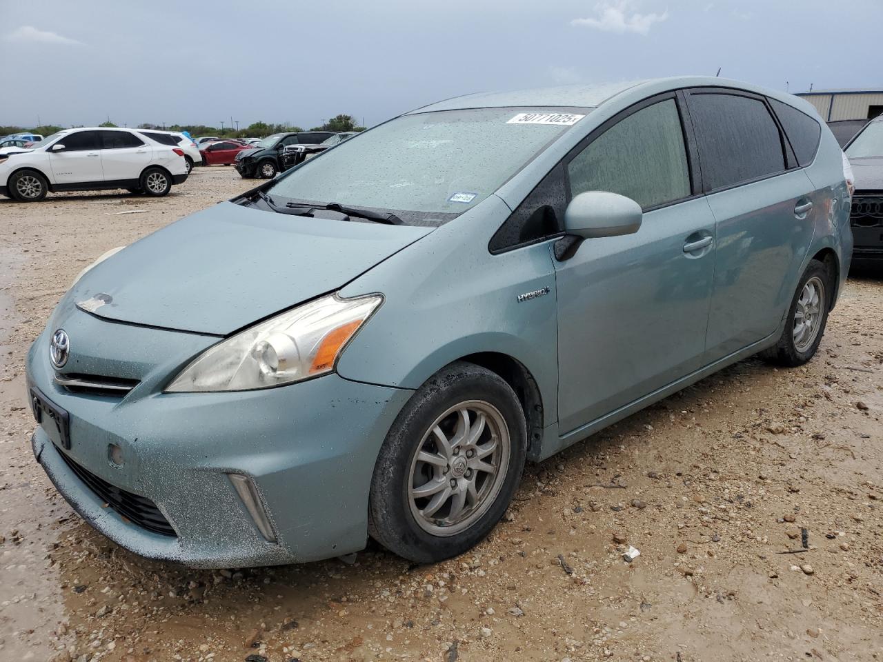 TOYOTA PRIUS V 2014