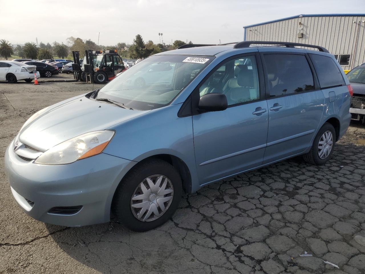 TOYOTA SIENNA CE 2009