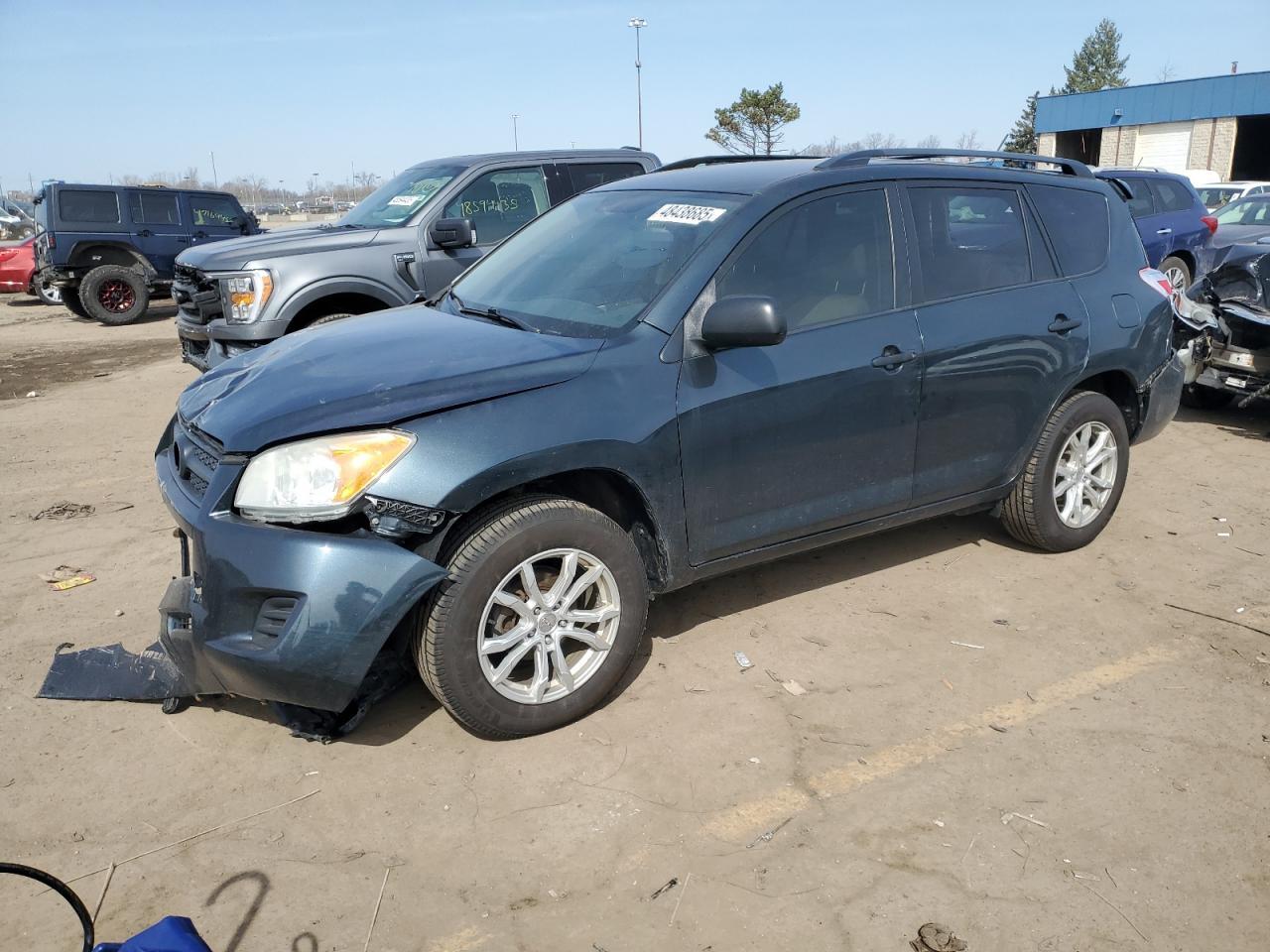 TOYOTA RAV4 2011
