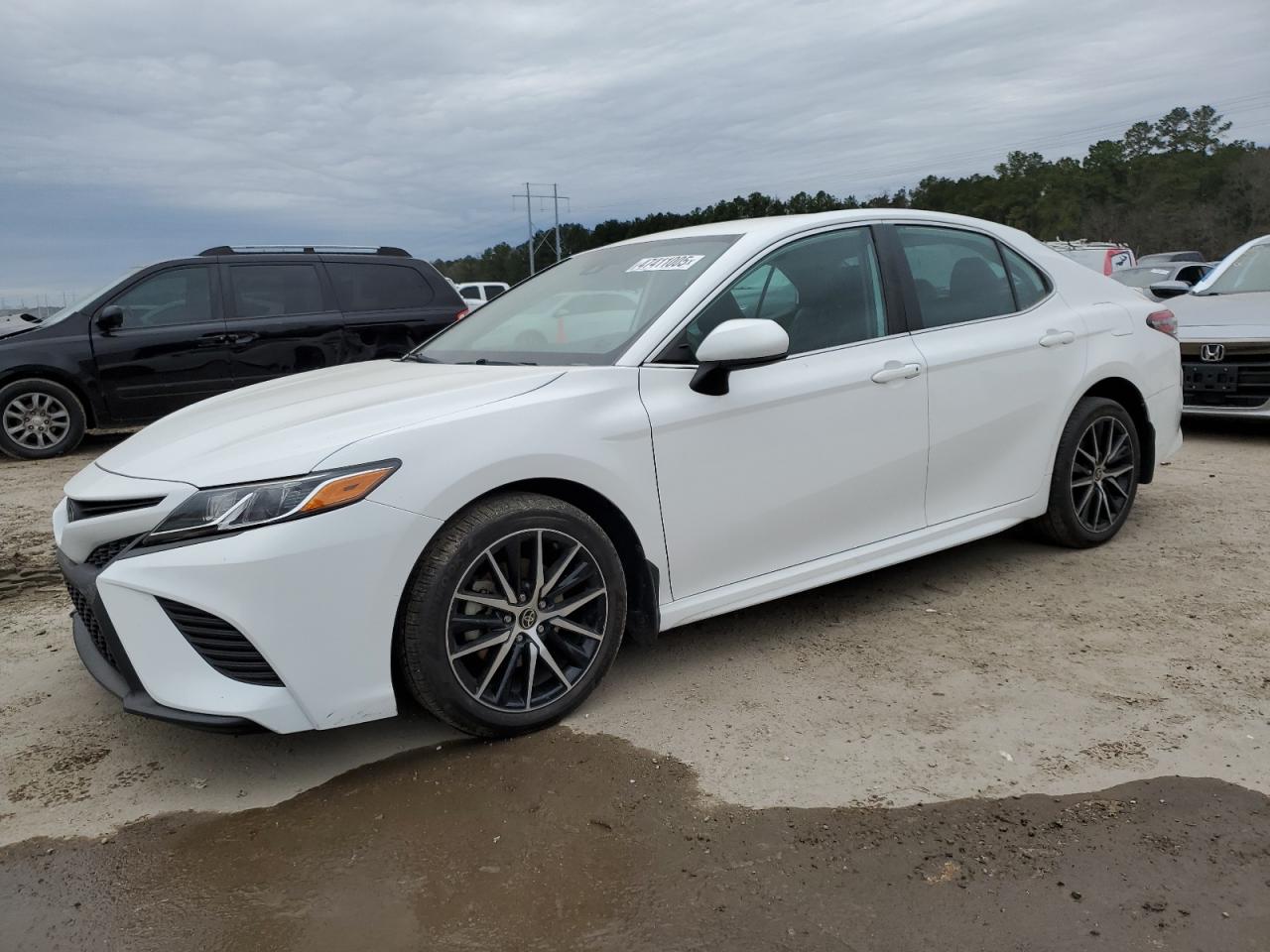 TOYOTA CAMRY L 2019