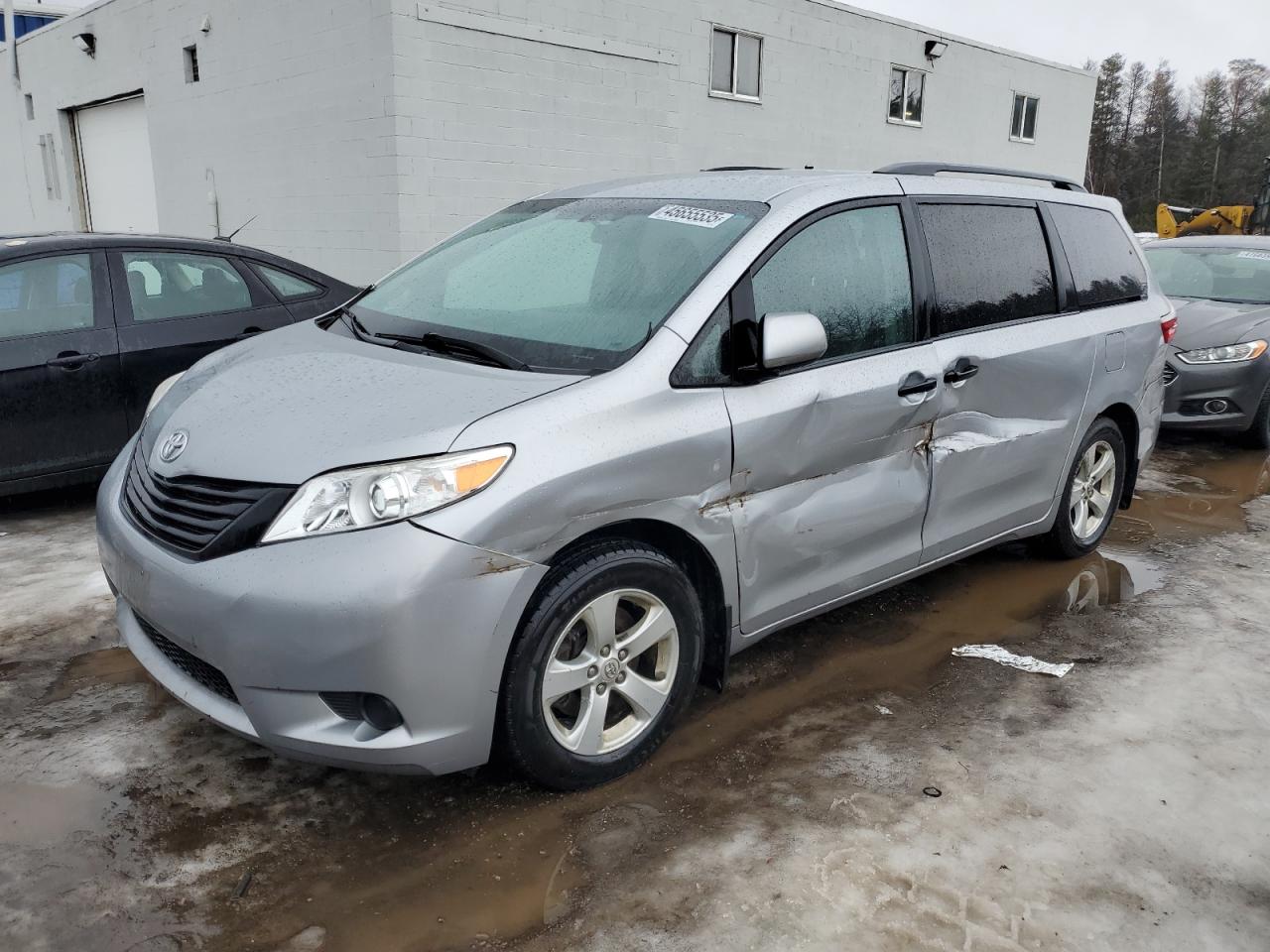 TOYOTA SIENNA 2017