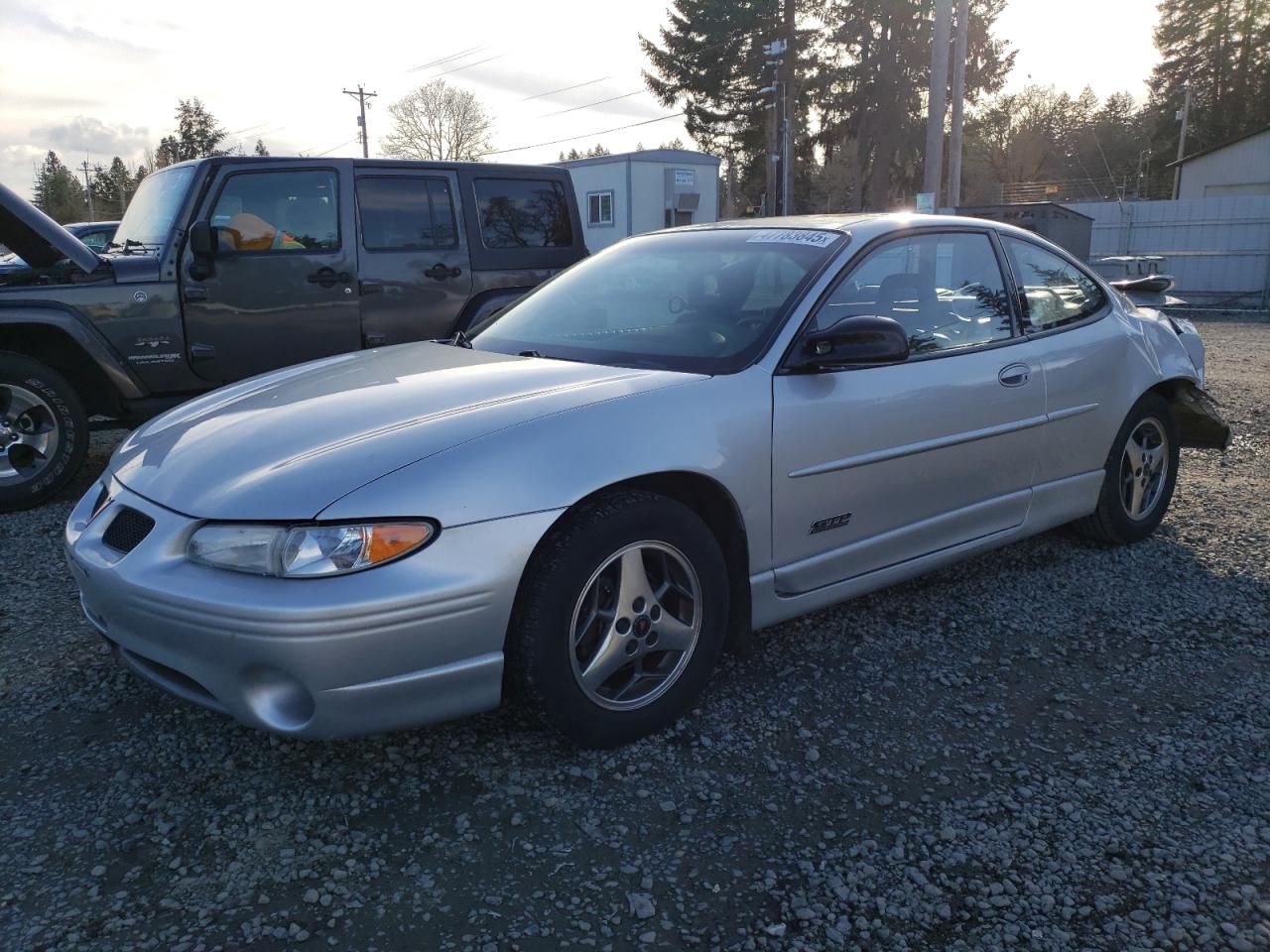 PONTIAC GRAND PRIX 2002