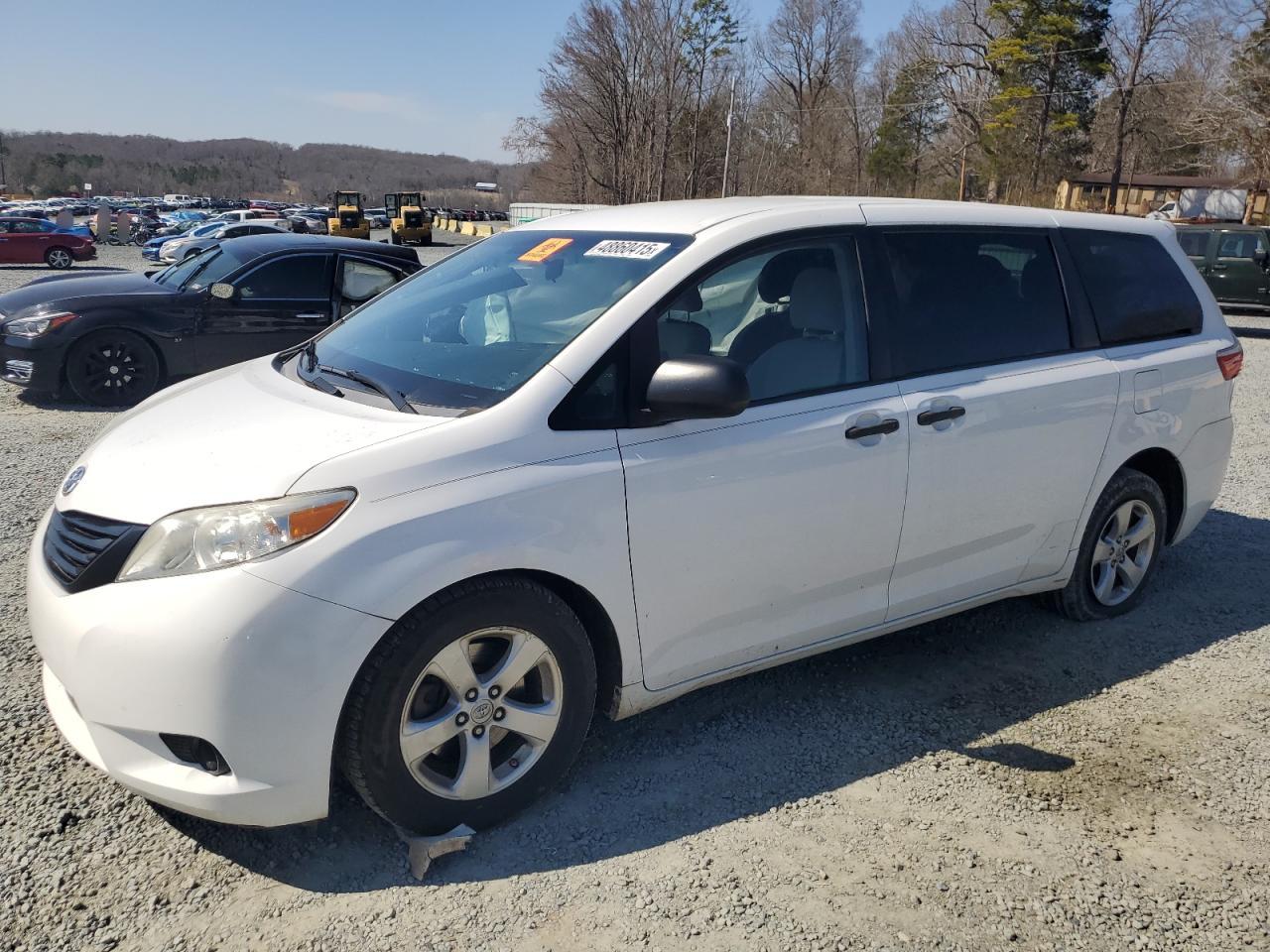 TOYOTA SIENNA 2017