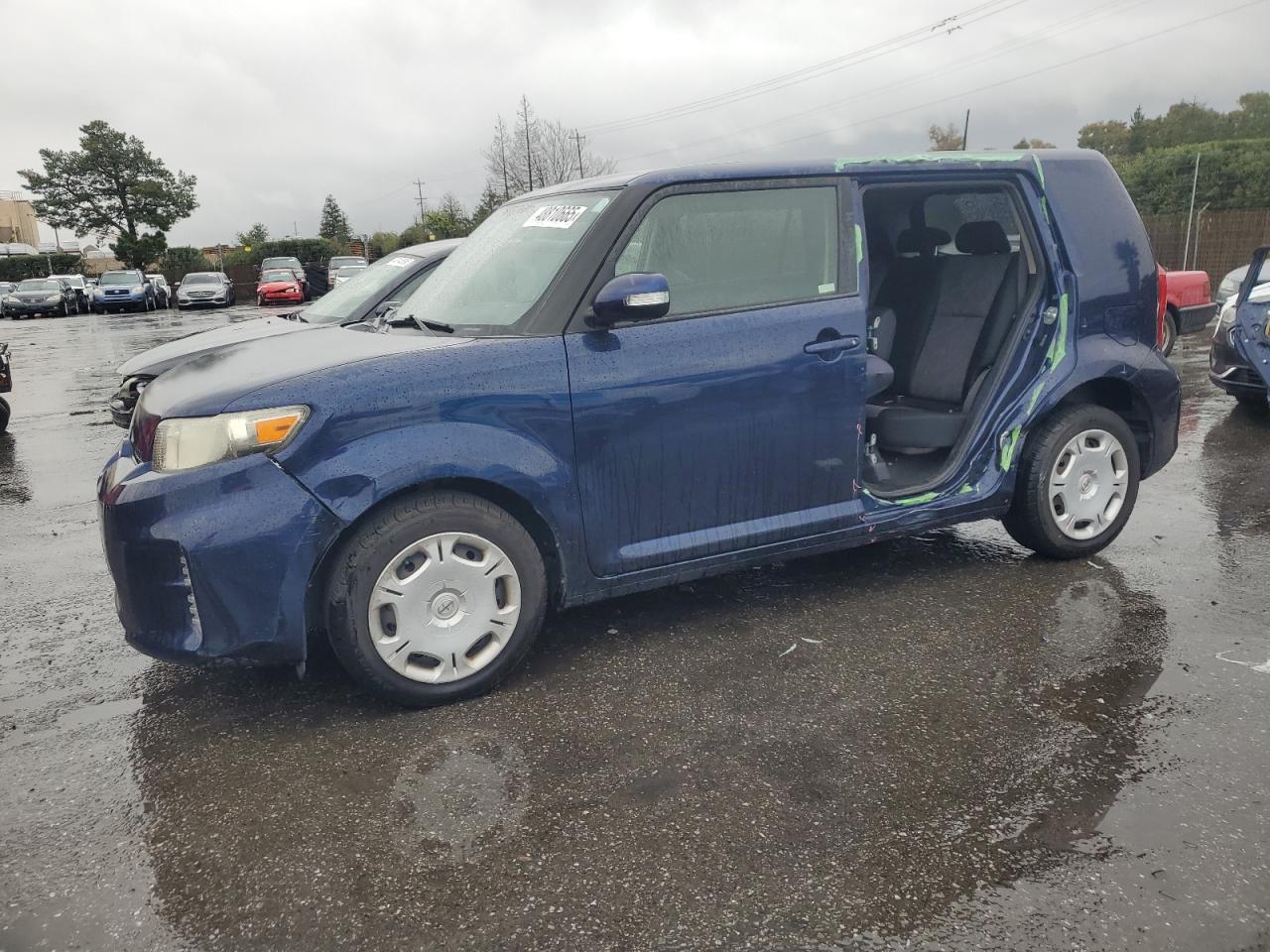 TOYOTA SCION XB 2013