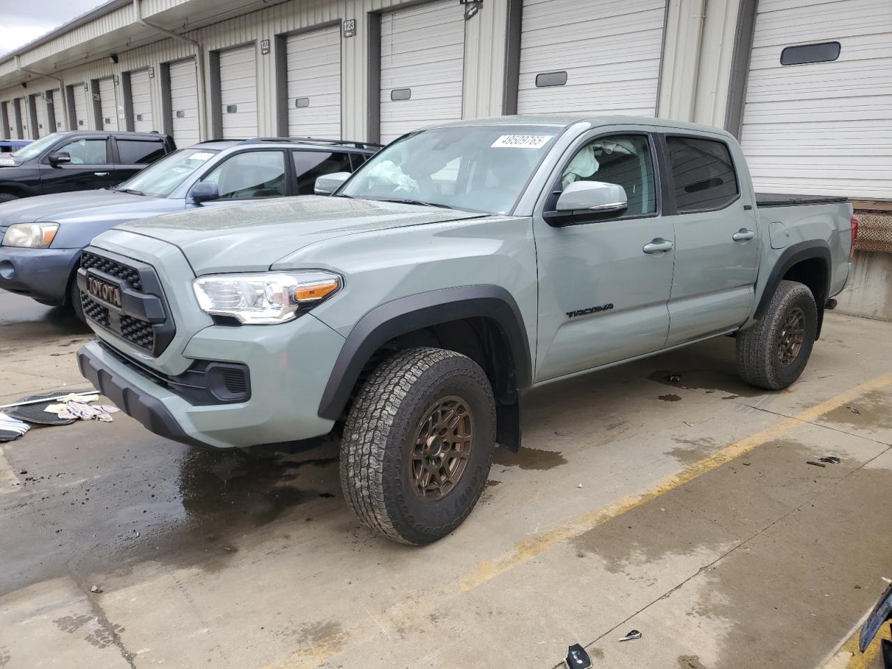 TOYOTA TACOMA DOU 2023