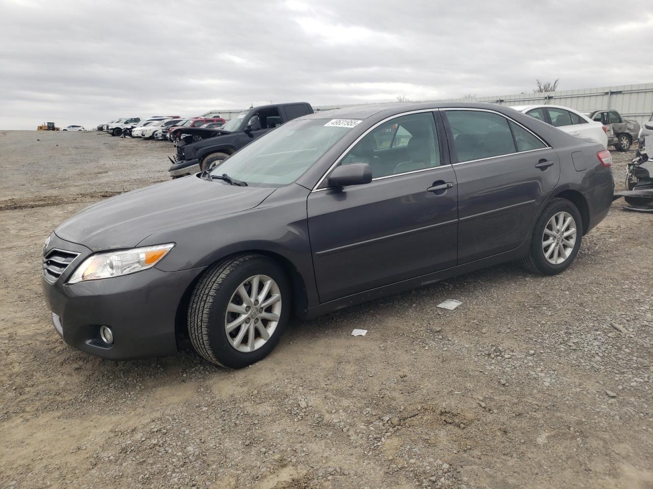 TOYOTA CAMRY BASE 2011