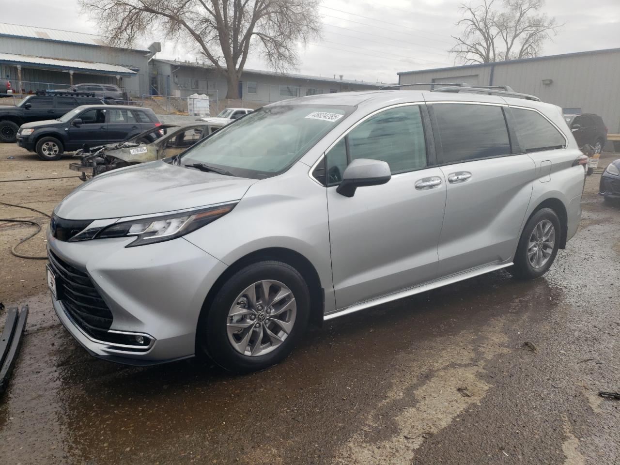 TOYOTA SIENNA XLE 2022
