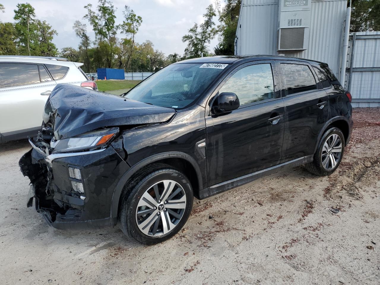 MITSUBISHI OUTLANDER 2024