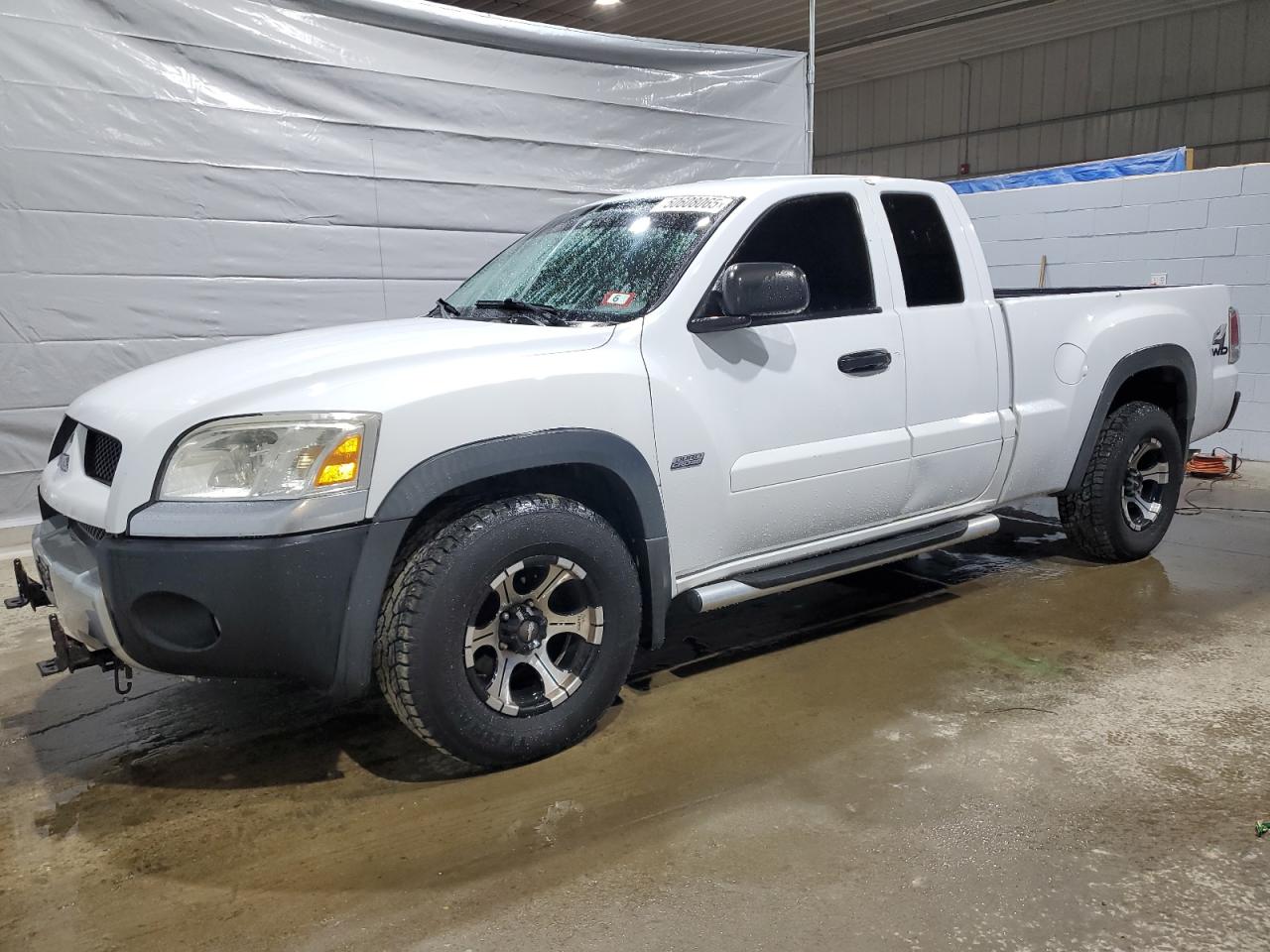 MITSUBISHI RAIDER DUR 2006