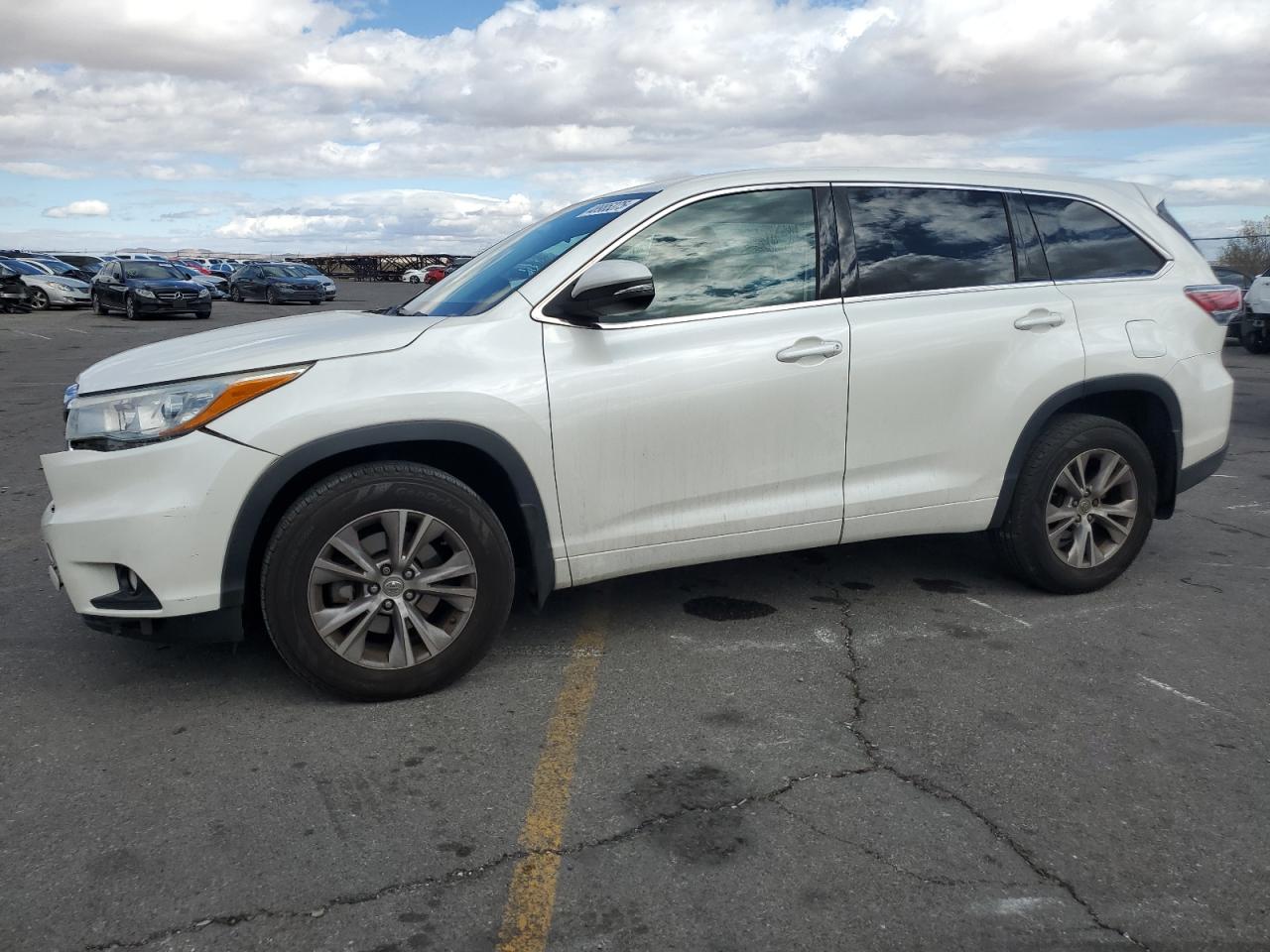 TOYOTA HIGHLANDER 2015