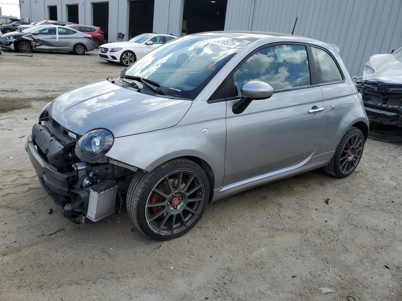 FIAT 500 ABARTH 2019