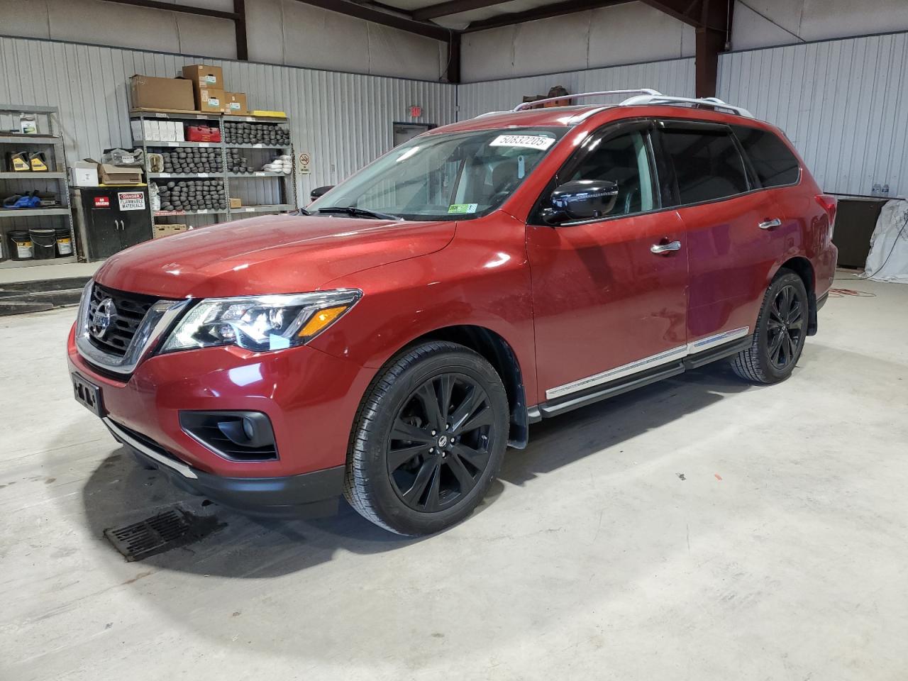 NISSAN PATHFINDER 2017