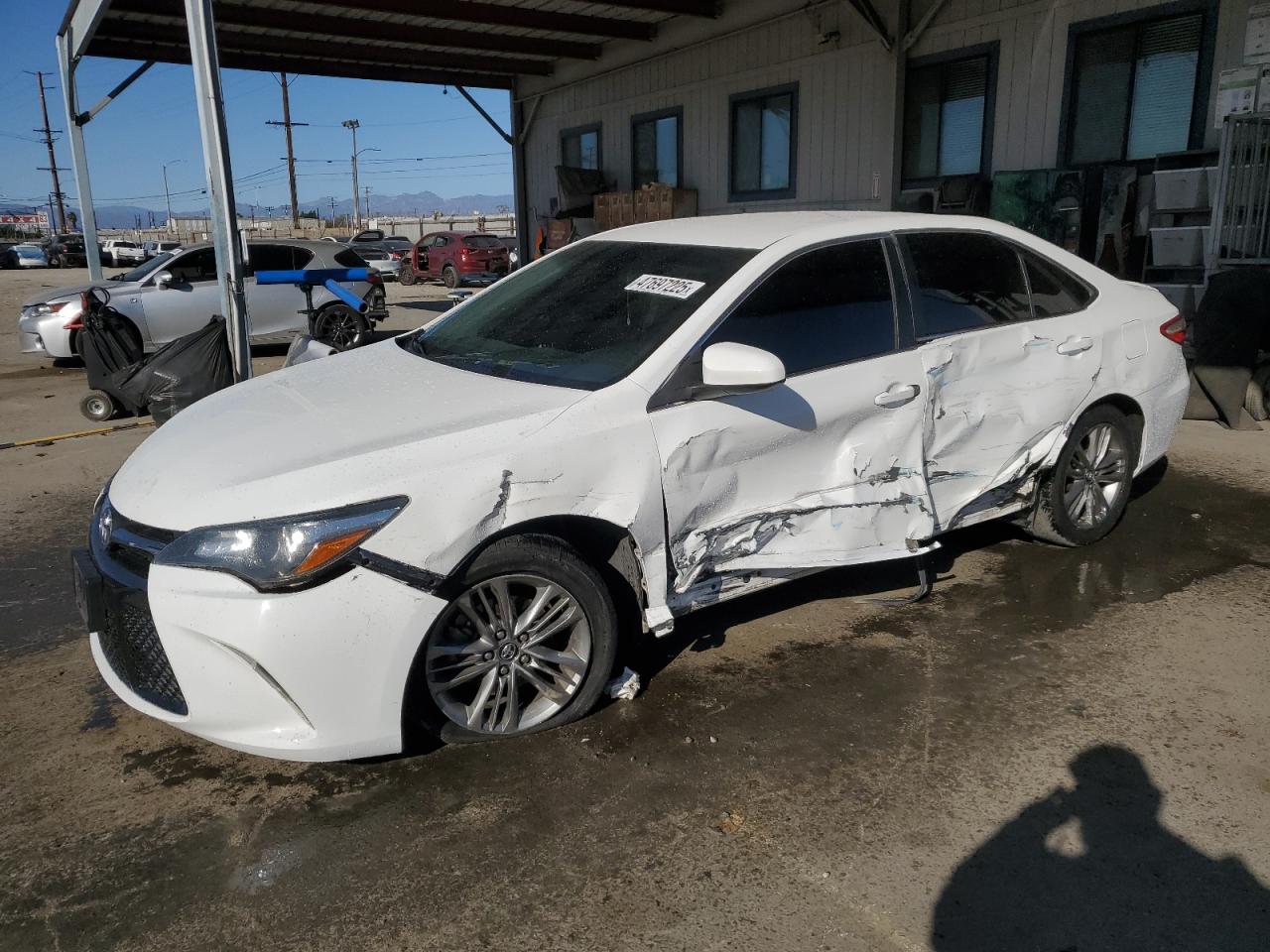 TOYOTA CAMRY LE 2016