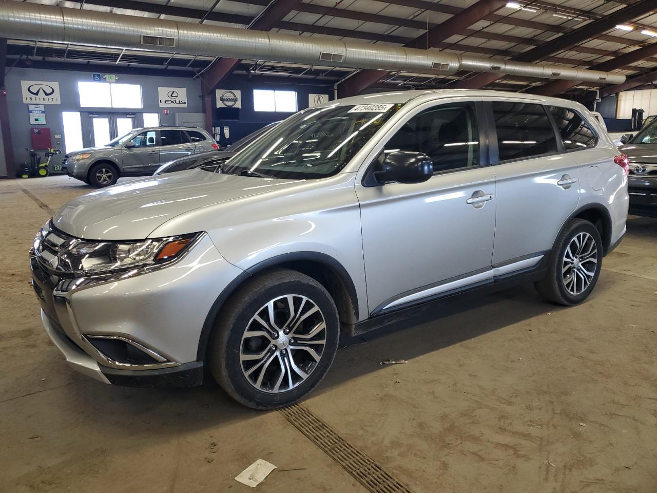MITSUBISHI OUTLANDER 2018