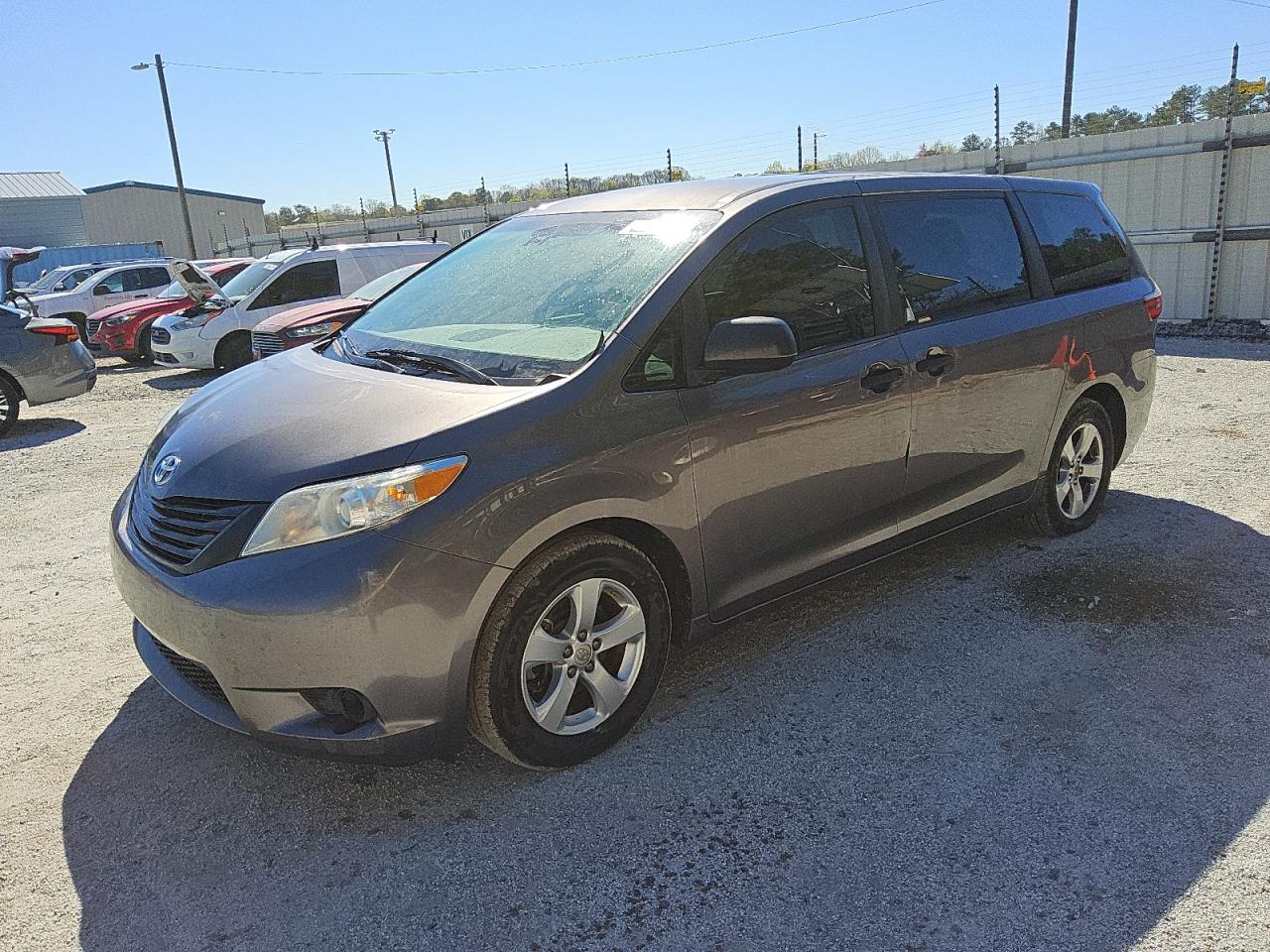 TOYOTA SIENNA 2017