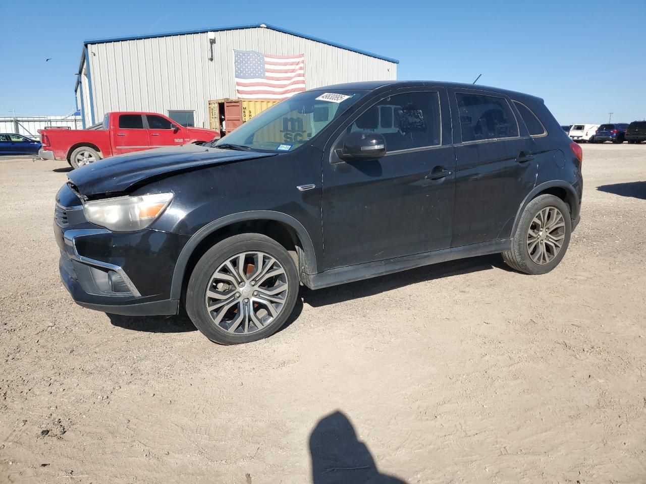 MITSUBISHI OUTLANDER 2016