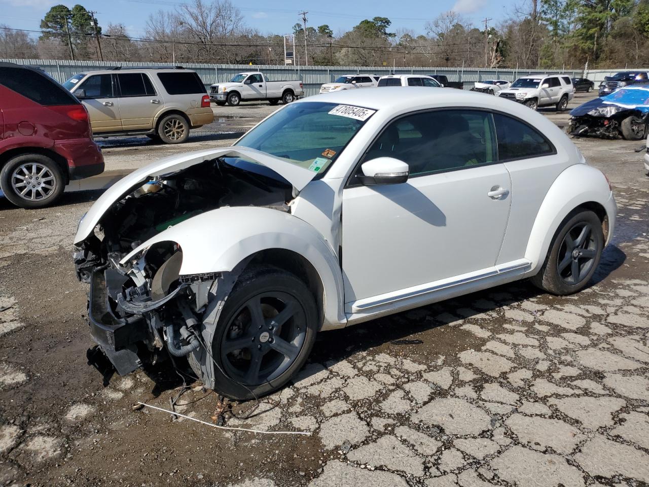 VOLKSWAGEN BEETLE 2014