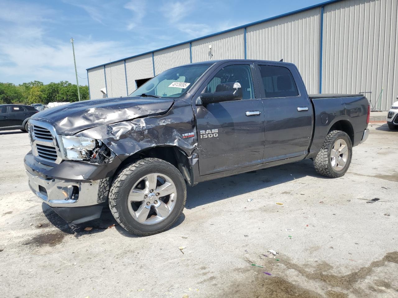 RAM 1500 SLT 2017
