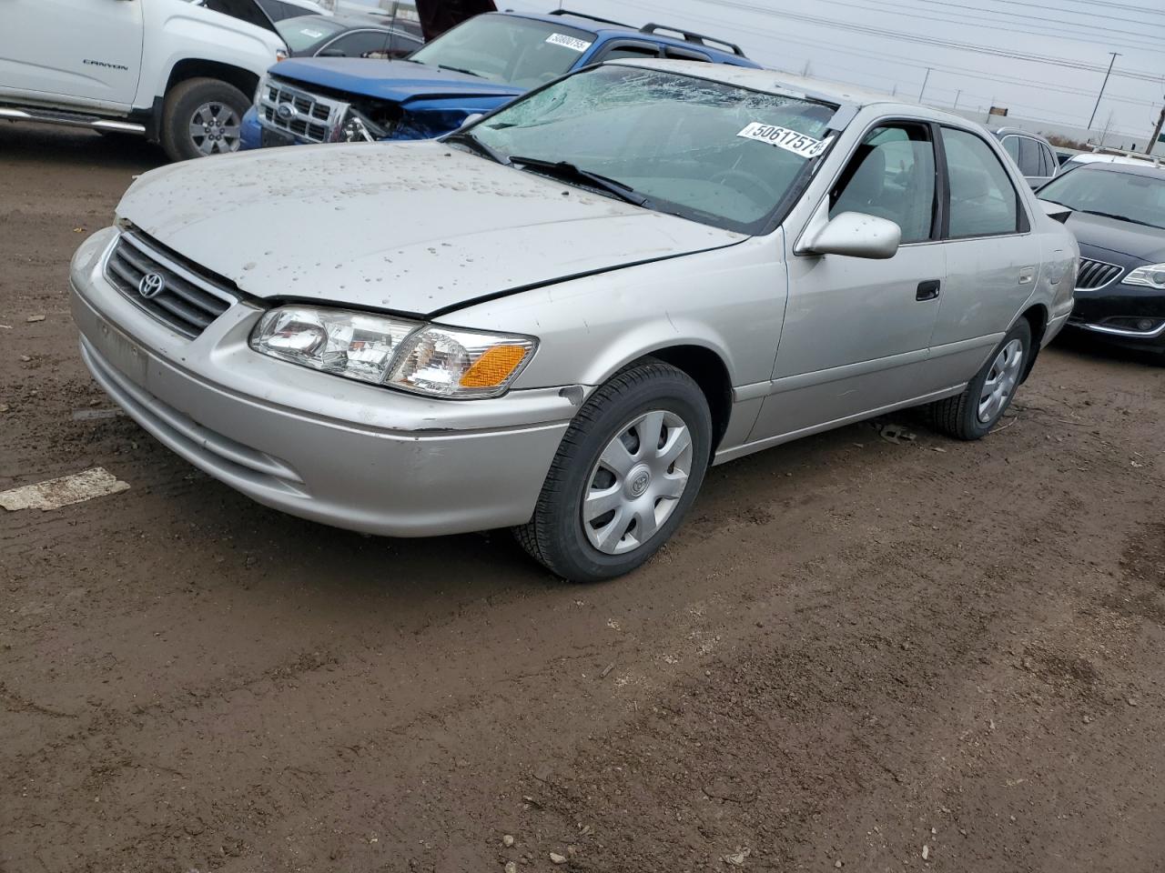 TOYOTA CAMRY CE 2001