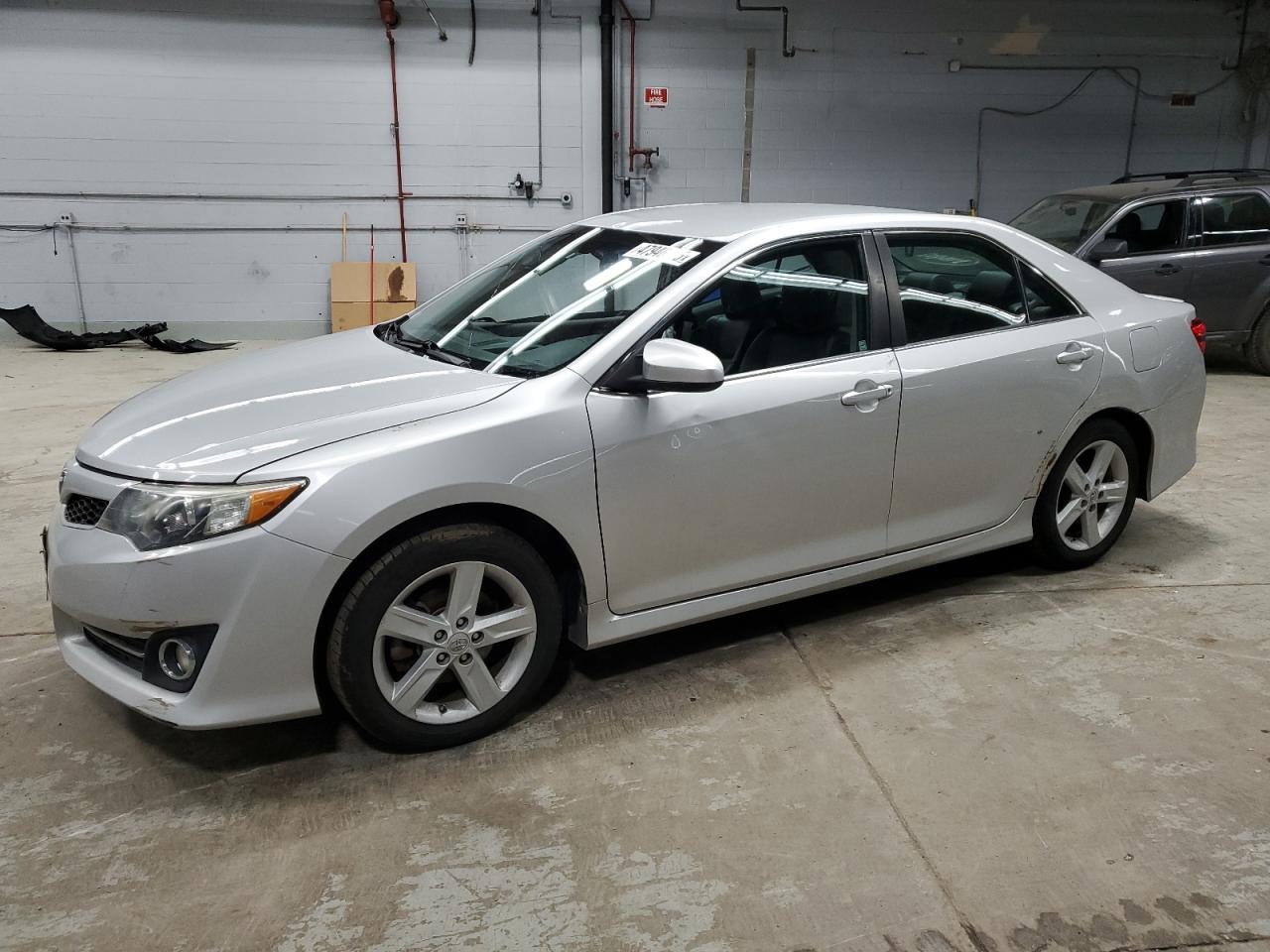 TOYOTA CAMRY BASE 2012