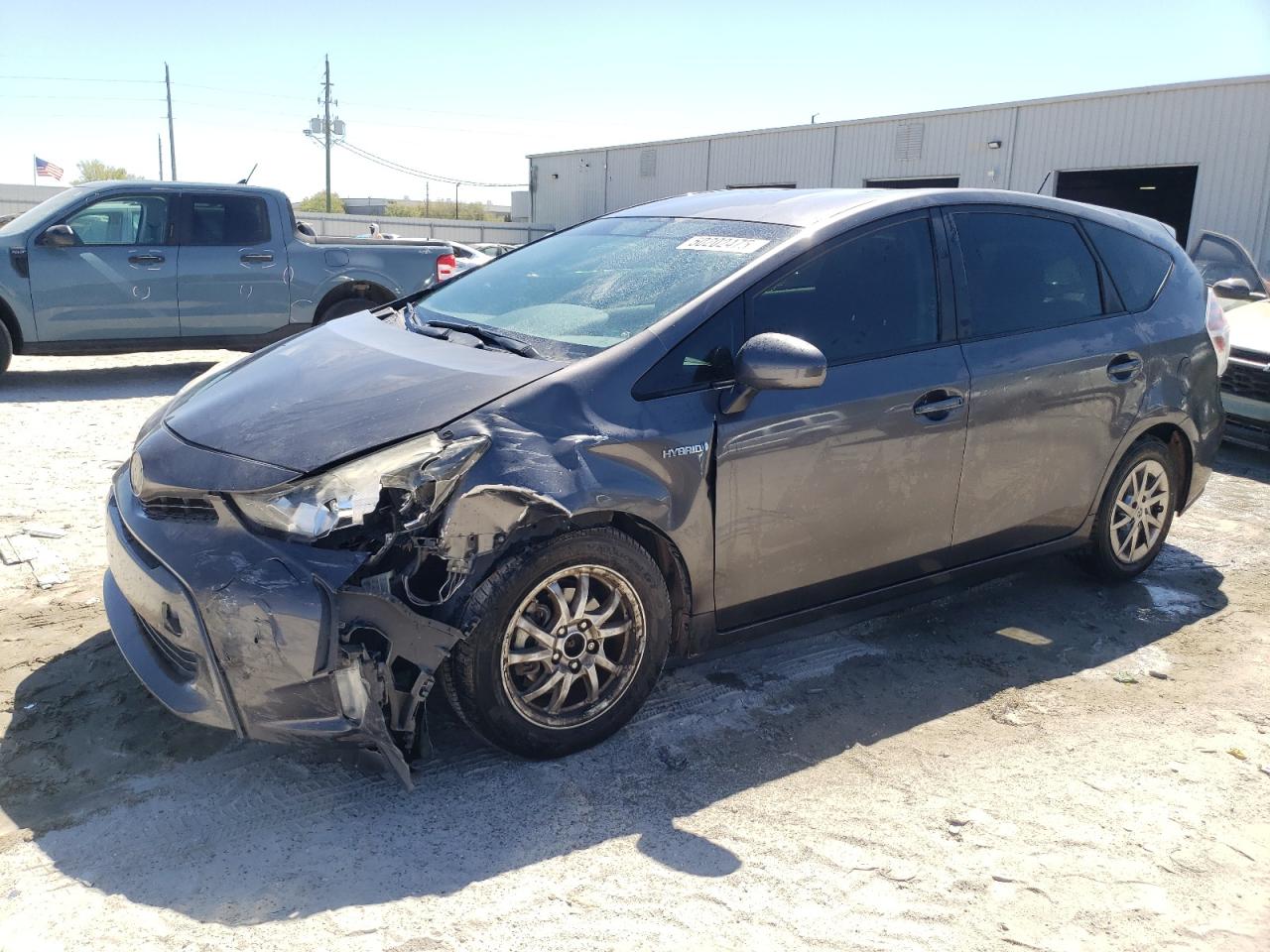 TOYOTA PRIUS V 2015