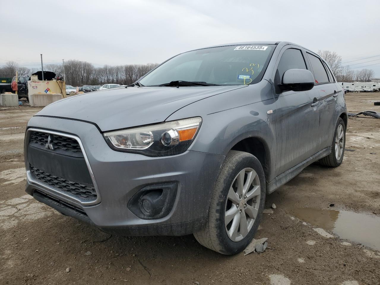 MITSUBISHI OUTLANDER 2015
