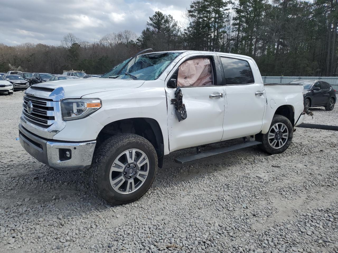 TOYOTA TUNDRA CRE 2018