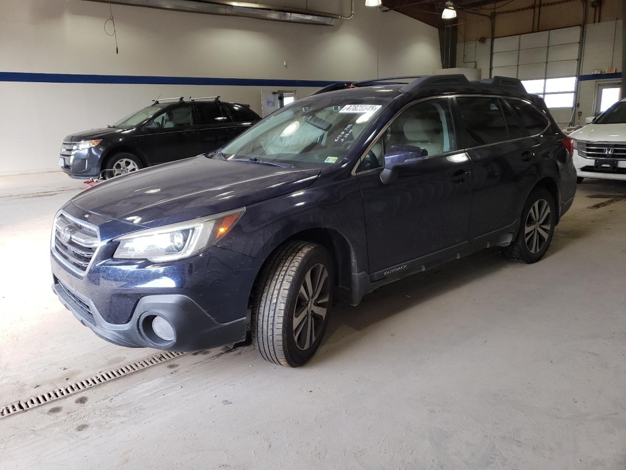 SUBARU OUTBACK 2. 2018