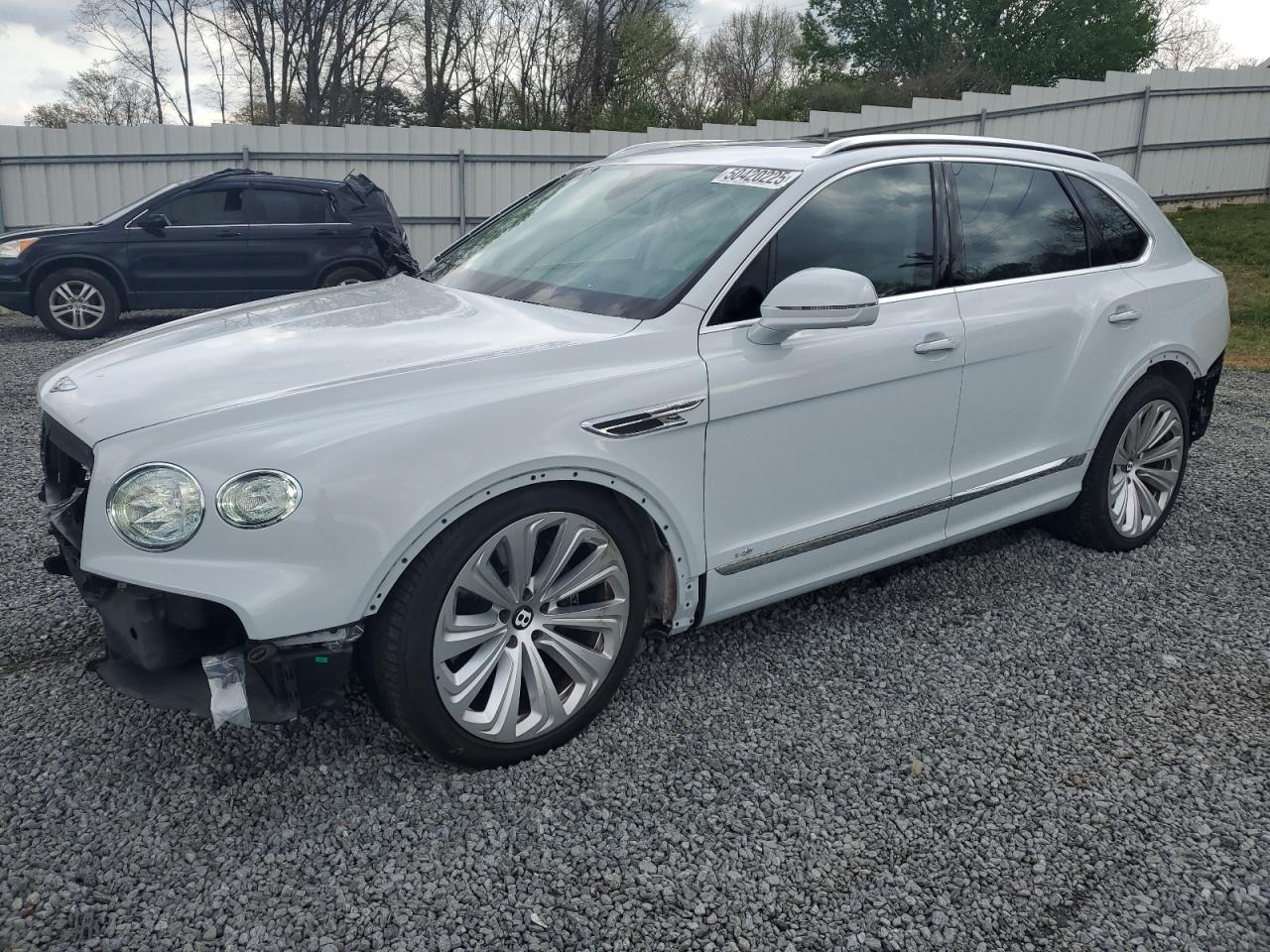 BENTLEY BENTAYGA 2021