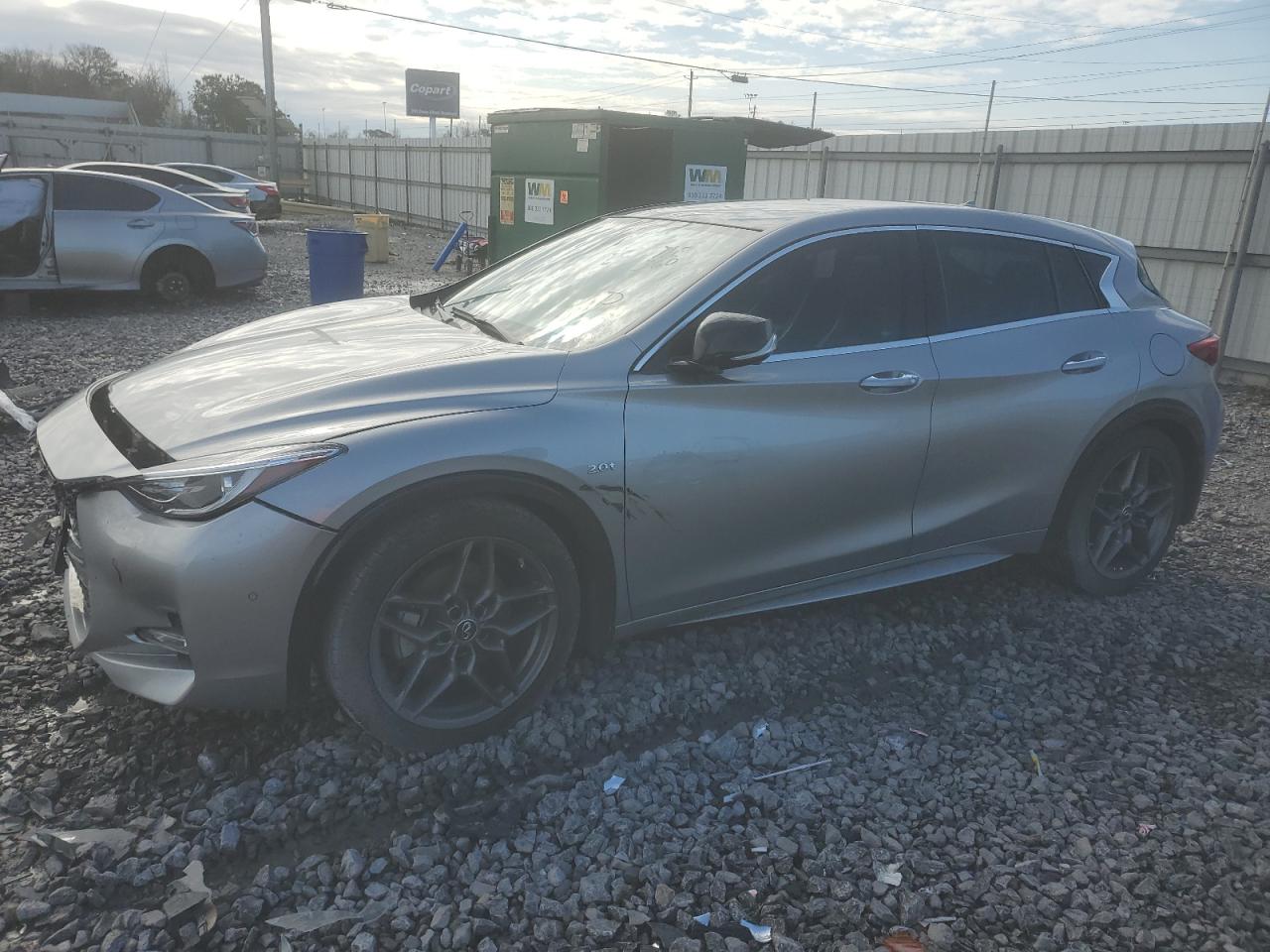 INFINITI QX30 BASE 2017